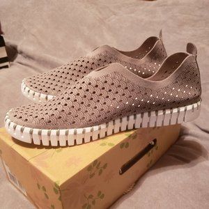 ISLE JACOBSEN TULIP Grey size 41 10 BRAND NEW IN BOX NWT